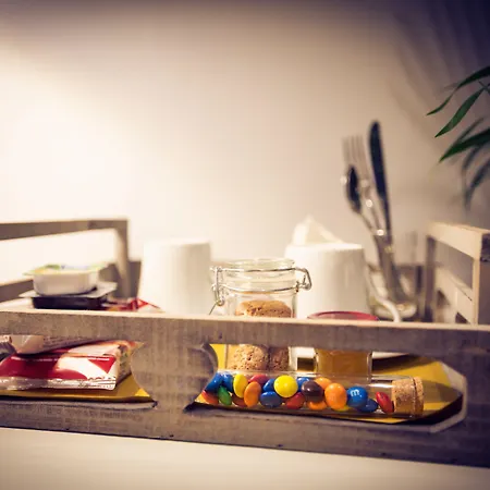 Chic&Town Luxury Rooms Piazza di Spagna-3